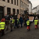 Kinder demonstrieren